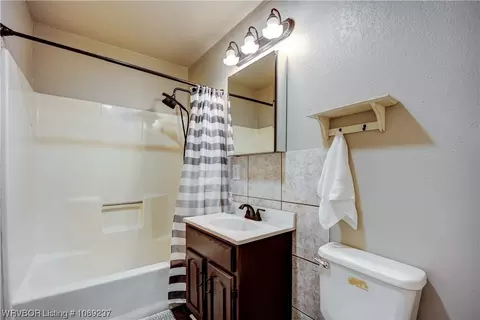 Bath - 3107 Harmony Rd, Alma, AR 72921 photo 1 of 1