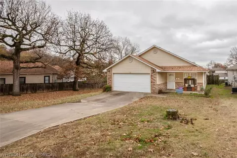 1906 Y St, Fort Smith, AR 72901