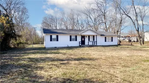 904 Caddo St, Muldrow, OK 74948