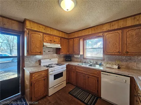 1309 Maple St, Scranton, AR 72863 photo 3