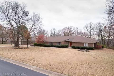 1646 River Overlook Loop, Van Buren, AR 72956