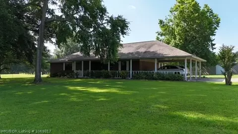628 E Badger Lee Rd, Sallisaw, OK 74955