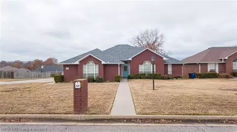 7312 Millennium Dr, Fort Smith, AR 72916 photo 2