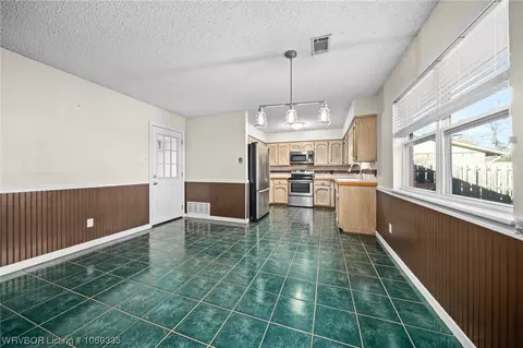 9009 Bryn Mawr Cir, Fort Smith, AR 72908 photo 8
