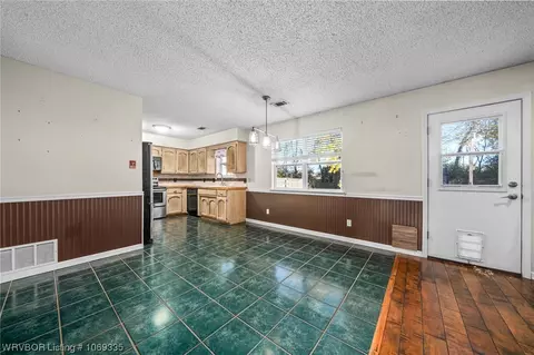 9009 Bryn Mawr Cir, Fort Smith, AR 72908 photo 7