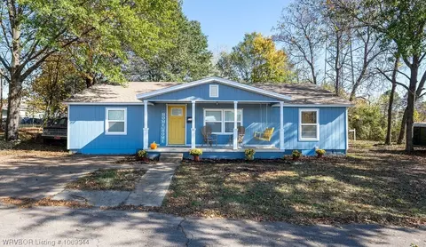 510 N 19th St, Van Buren, AR 72956