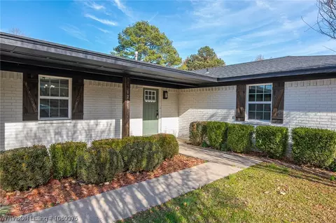1205 Northview Dr, Van Buren, AR 72956