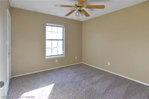 2401 Pine Ln, Barling, AR 72923 photo 11