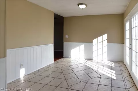 2401 Pine Ln, Barling, AR 72923 photo 10