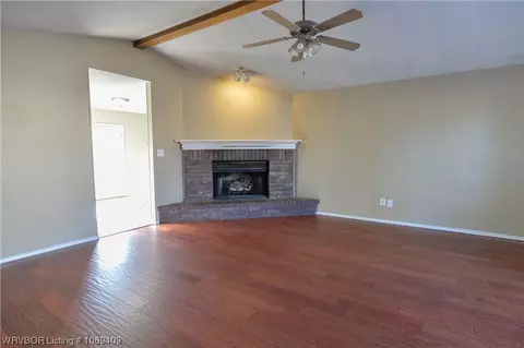 2401 Pine Ln, Barling, AR 72923 photo 3