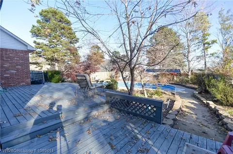 Exterior - 2411 L St, Barling, AR 72923 photo 2 of 4