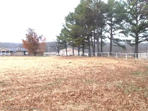Exterior - 457655 E 1013 Rd, Vian, OK 74962 photo 2 of 16