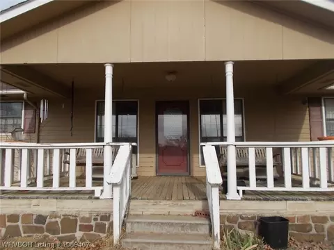 Exterior - 457655 E 1013 Rd, Vian, OK 74962 photo 3 of 16