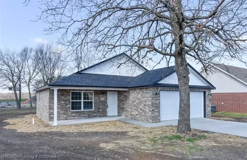 115 Lanita Dr, Roland, OK 74954