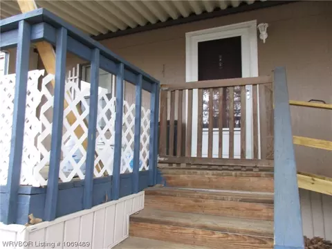 1523 N 36th St, Van Buren, AR 72956
