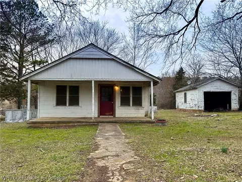 12605 Highway 59, Cedarville, AR 72932