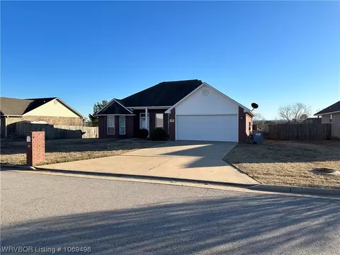 159 Spruce St, Greenwood, AR 72936