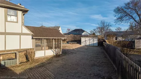 Exterior - 8707 Jackson St, Fort Smith, AR 72903 photo 5 of 9