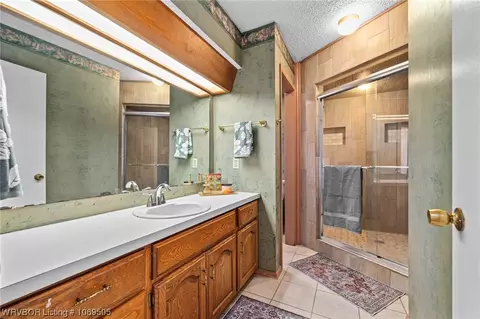 Bath - 8707 Jackson St, Fort Smith, AR 72903 photo 5 of 7