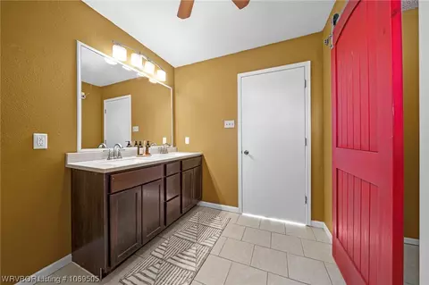 Bath - 8707 Jackson St, Fort Smith, AR 72903 photo 4 of 7