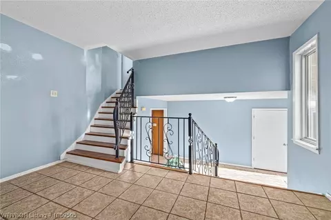 Entry Way - 8707 Jackson St, Fort Smith, AR 72903 photo 4 of 5