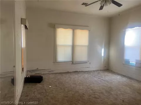 606 E Short Mountain St, Paris, AR 72855 photo 5