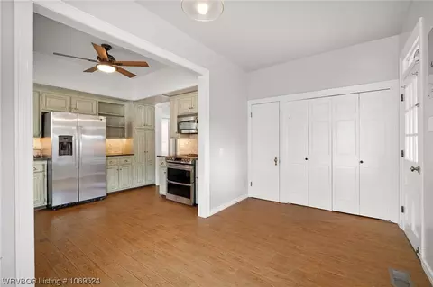 Kitchen - 2814 Reeder St, Fort Smith, AR 72901 photo 3 of 3