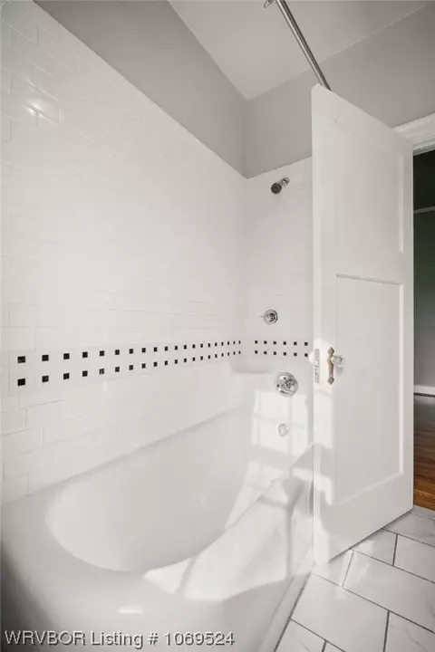Bath - 2814 Reeder St, Fort Smith, AR 72901 photo 7 of 7