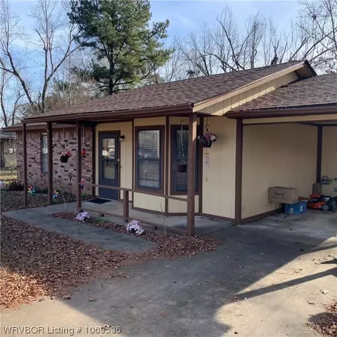 1409 Seals St, Alma, AR 72921