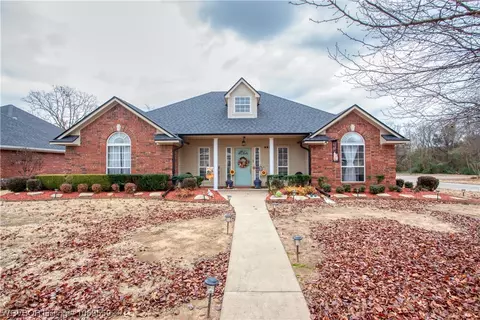 9923 Glen Flora Cir, Fort Smith, AR 72908 photo 1