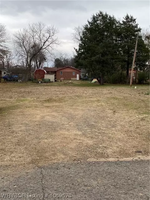 406 Maple, Morrilton, AR 72110