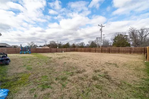 2704 Carly Dr, Lavaca, AR 72941 photo 32