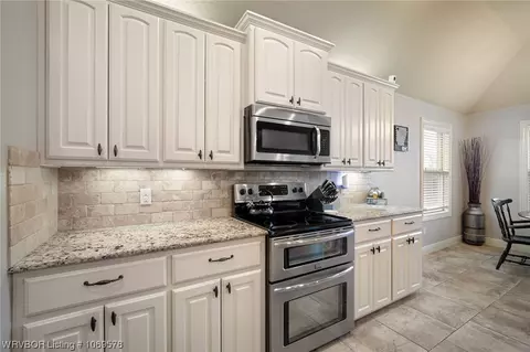 2704 Carly Dr, Lavaca, AR 72941 photo 9