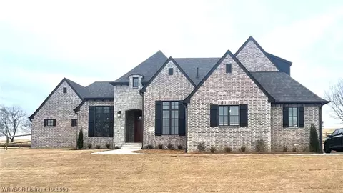 21803 E 112th South St, Broken Arrow, OK 74014