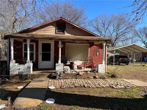 52750 Us Highway 59, Hodgen, OK 74939