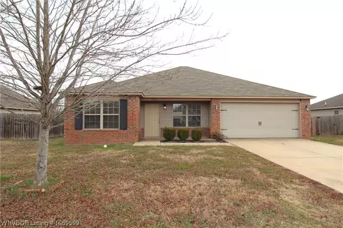 1426 Riley Cir, Alma, AR 72921