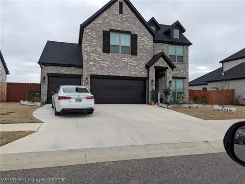 2916 N Lavender Ln, Fayetteville, AR 72704