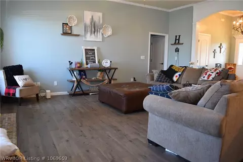 Living - 607 Windbrook Ct, Fort Smith, AR 72908 photo 7 of 9