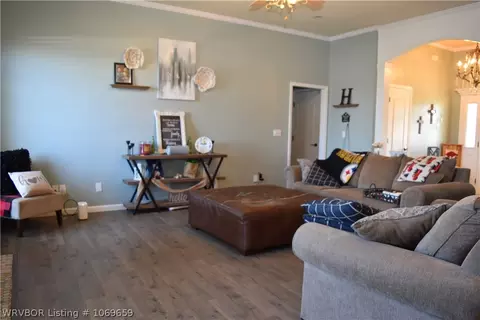 Living - 607 Windbrook Ct, Fort Smith, AR 72908 photo 2 of 9