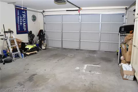 Exterior - 607 Windbrook Ct, Fort Smith, AR 72908 photo 6 of 7