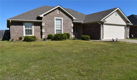 Exterior - 607 Windbrook Ct, Fort Smith, AR 72908 photo 2 of 7