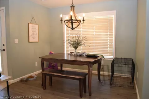 Dining - 607 Windbrook Ct, Fort Smith, AR 72908 photo 2 of 2