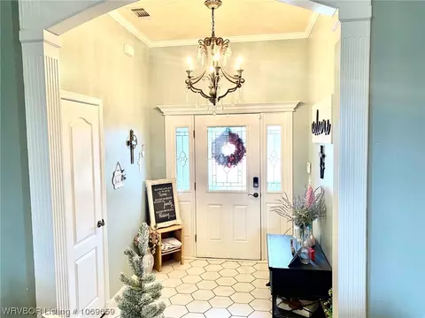 Entry Way - 607 Windbrook Ct, Fort Smith, AR 72908 photo 1 of 2