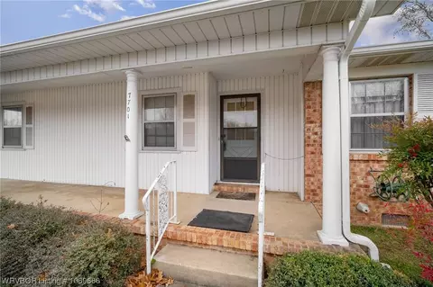 Exterior - 7701 Southridge Dr, Fort Smith, AR 72908 photo 2 of 11