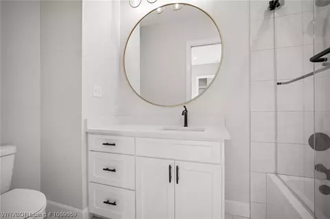 Bath - 809 Eagle Trace Cir, Alma, AR 72921 photo 7 of 8