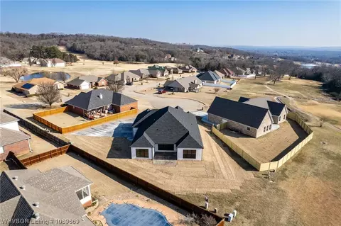 View/Area - 809 Eagle Trace Cir, Alma, AR 72921 photo 2 of 4