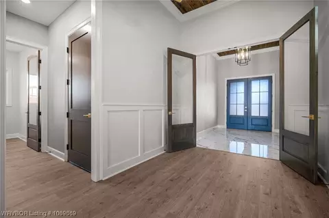 Entry Way - 809 Eagle Trace Cir, Alma, AR 72921 photo 4 of 4