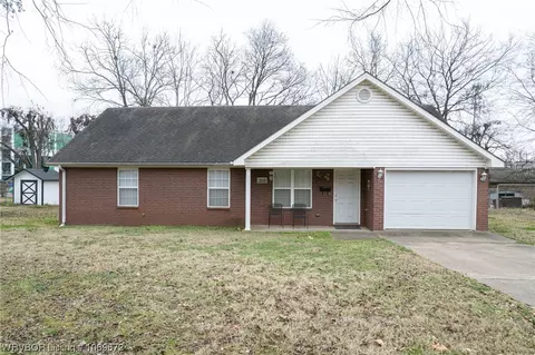 2010 Alma Blvd, Van Buren, AR 72956