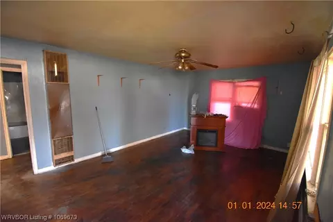 710 Choctaw Ave, Sallisaw, OK 74955 photo 3