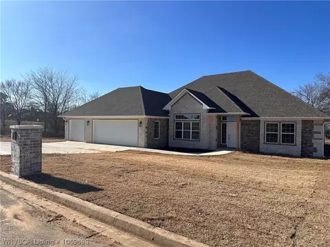 33901 El Dorado Ct, Wister, OK 74966